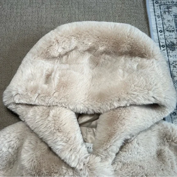 Sandro Paris Women’s Mirage Faux Fur Hooded Coat Sz 34 / XS Beige Jacket EUC - Picture 2 of 11